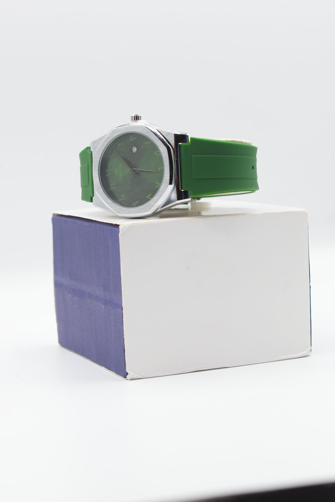 SABR Watch For Men's Water resistant & Steel Back